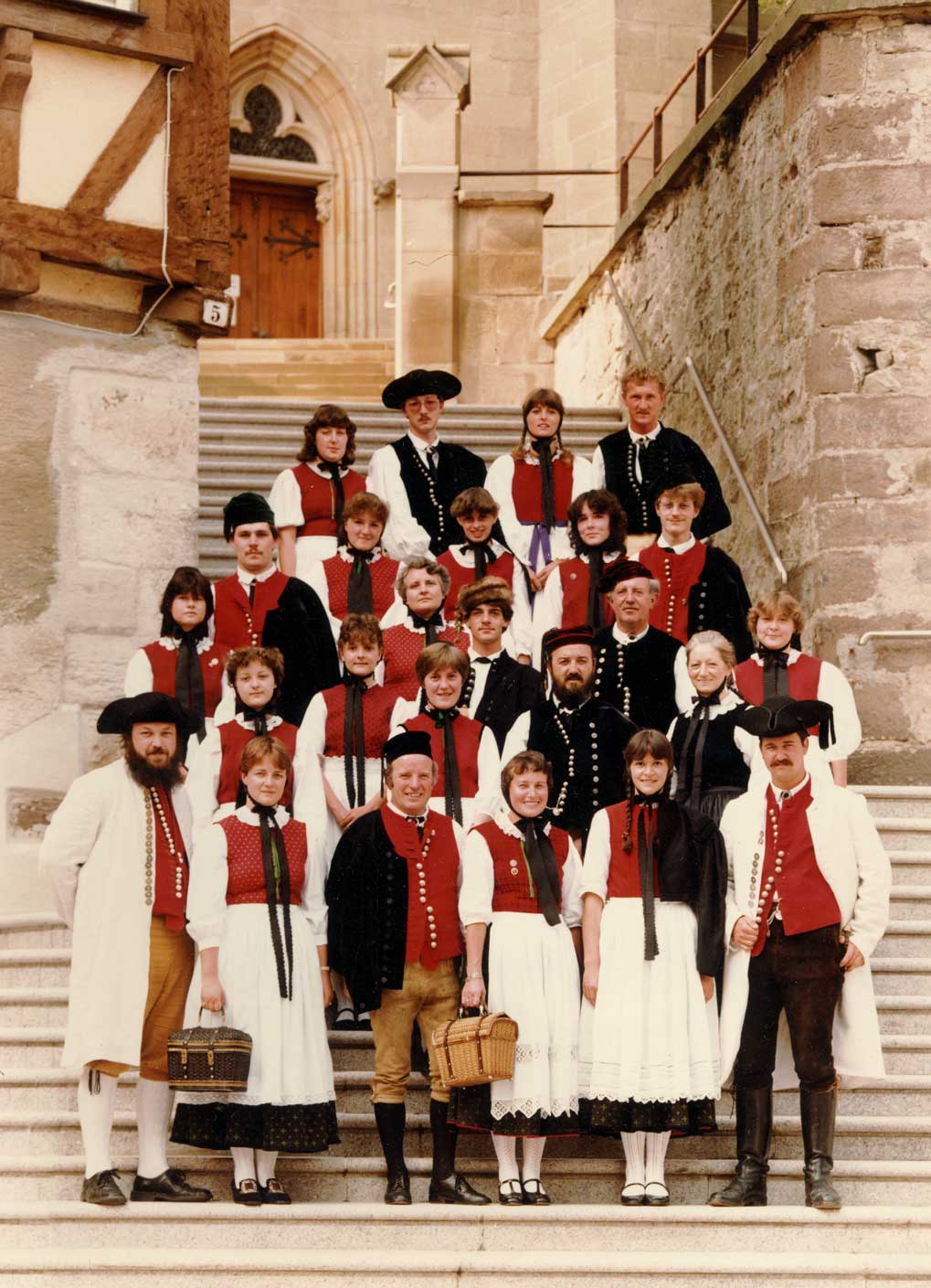 H1983-Stiftskirche-ganz-Bildxx - Volkstanzgruppe Herrenberg - Stiftskirche Herrenberg 1983